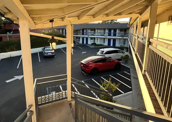 Inn By The Bay Monterey